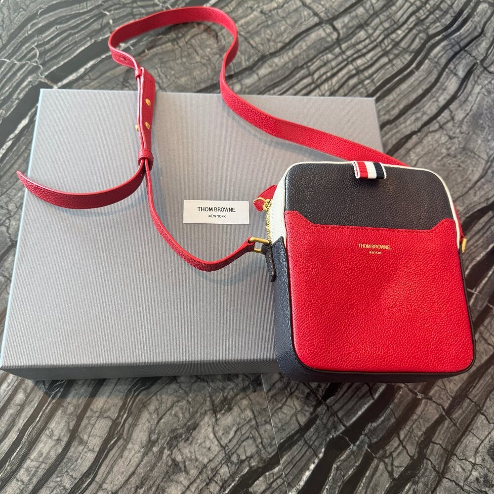 Thom Browne special PEBBLE GRAIN LEATHER VERTICAL BAG